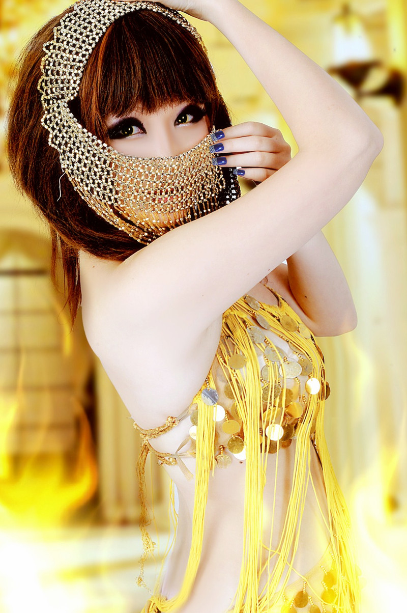90后美眉重现埃及艳后cos