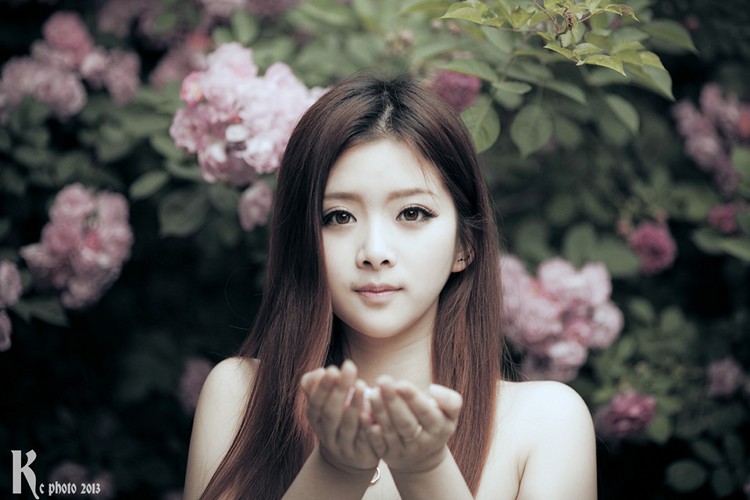 灵气的清纯美少女