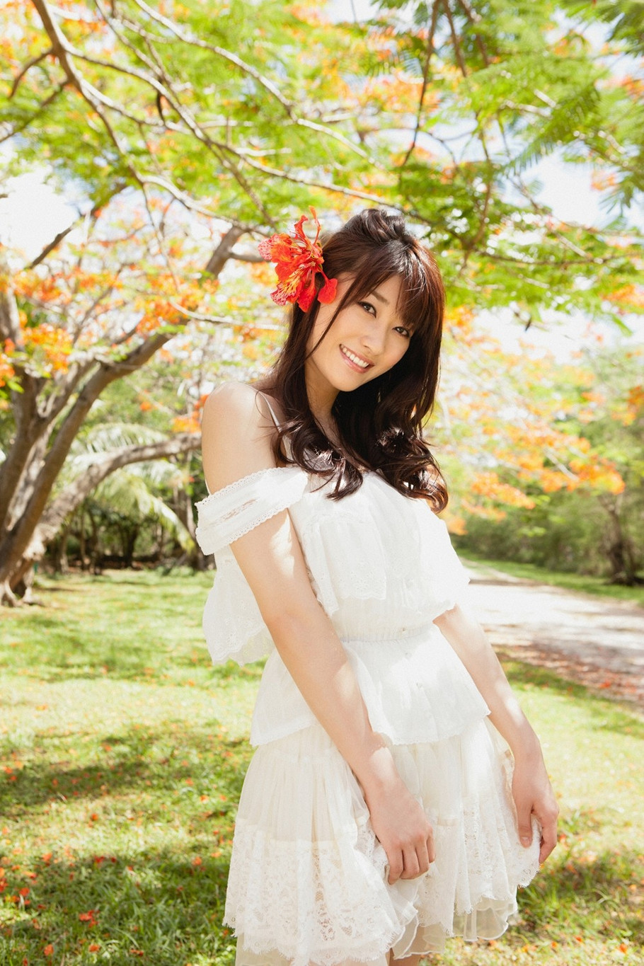 清纯浪漫美女户外写真集