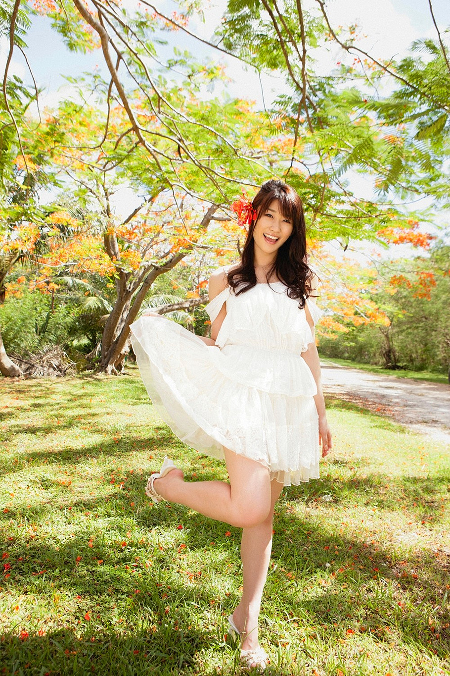 清纯浪漫美女户外写真集