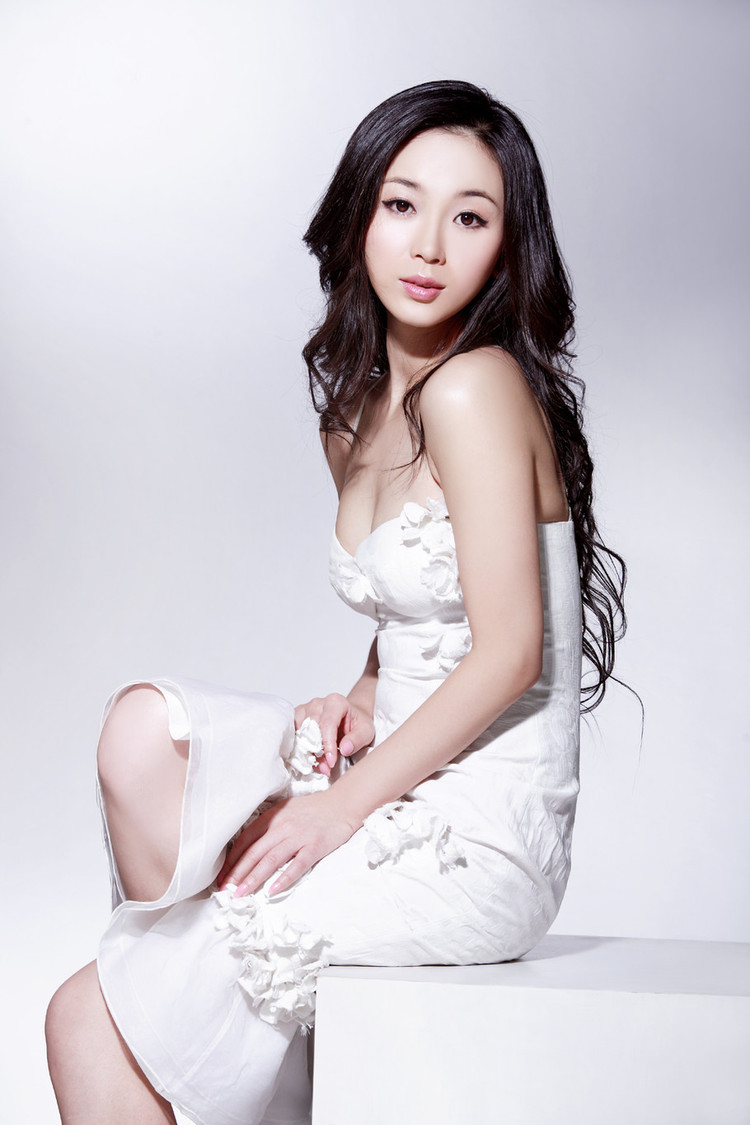 这样漂亮的气质美女你见过吗