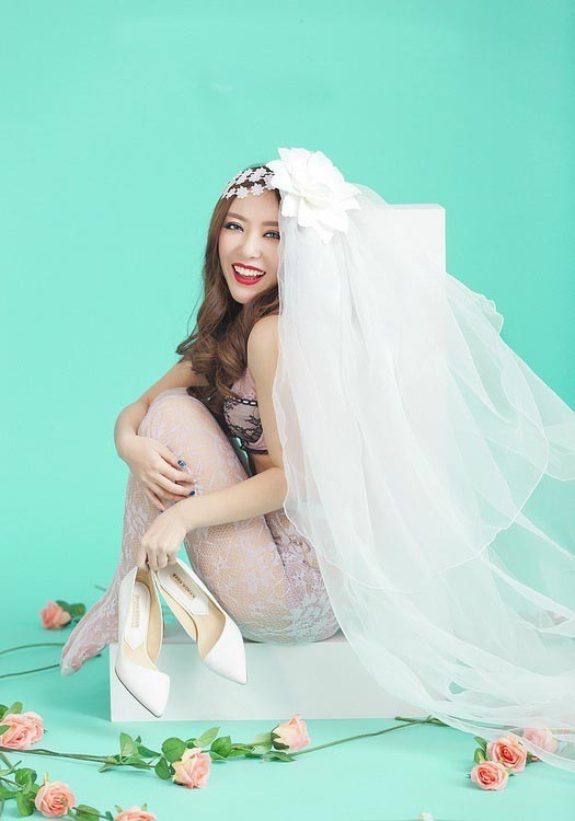 另类婚纱风情写真