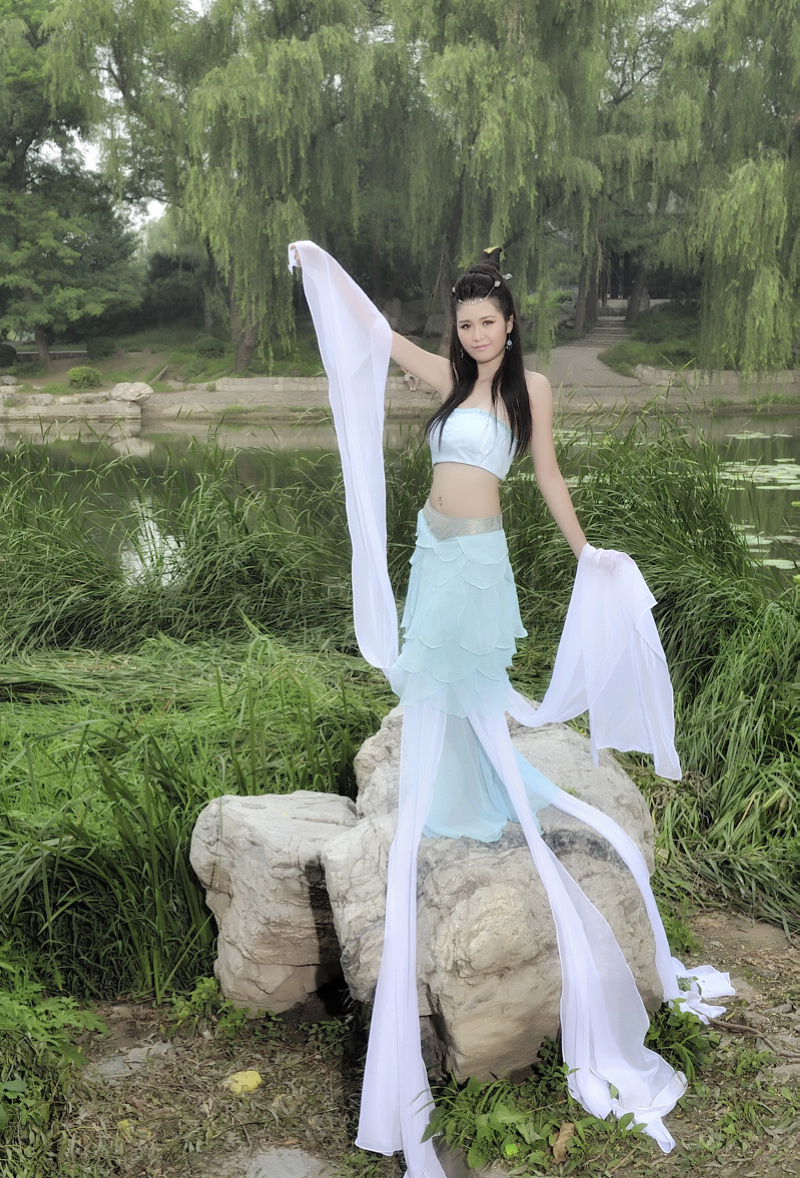 穿越时空的古典仙女类美女