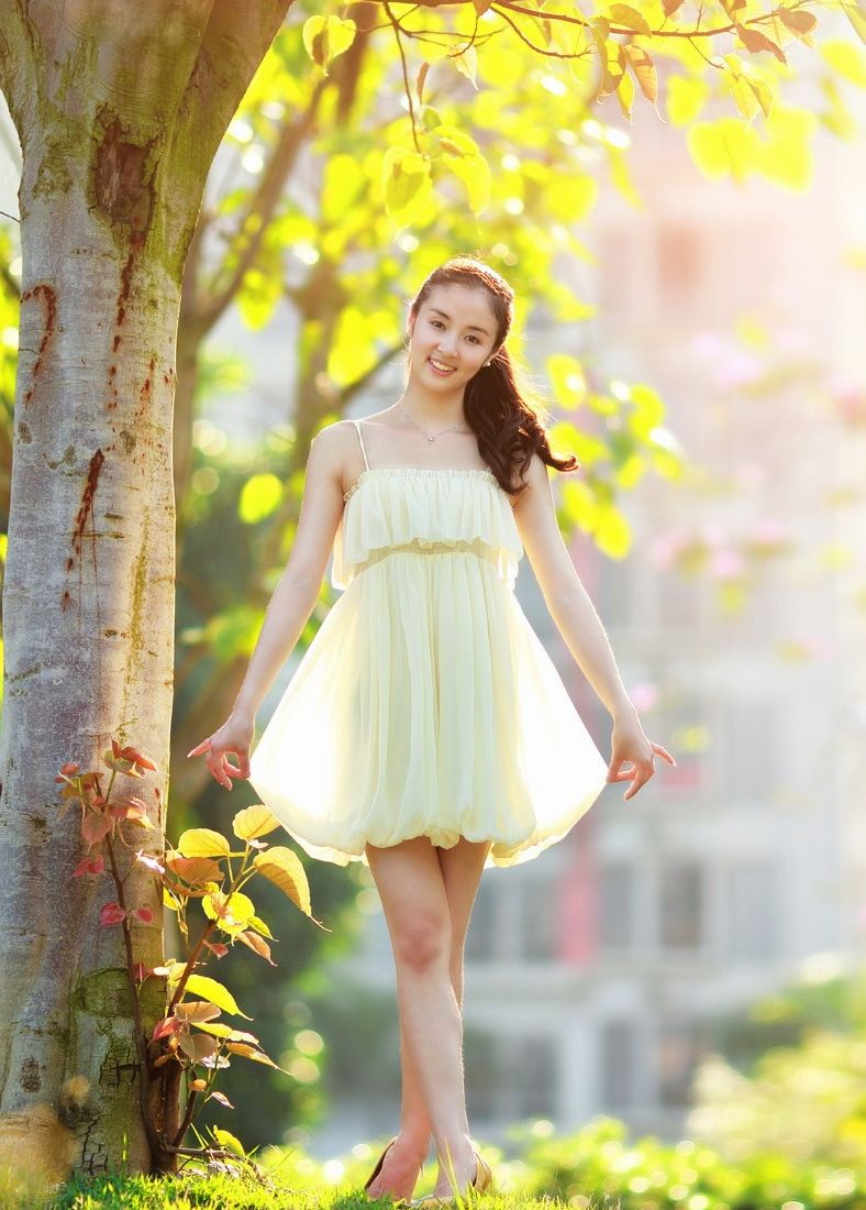 清纯美女彩虹的微笑