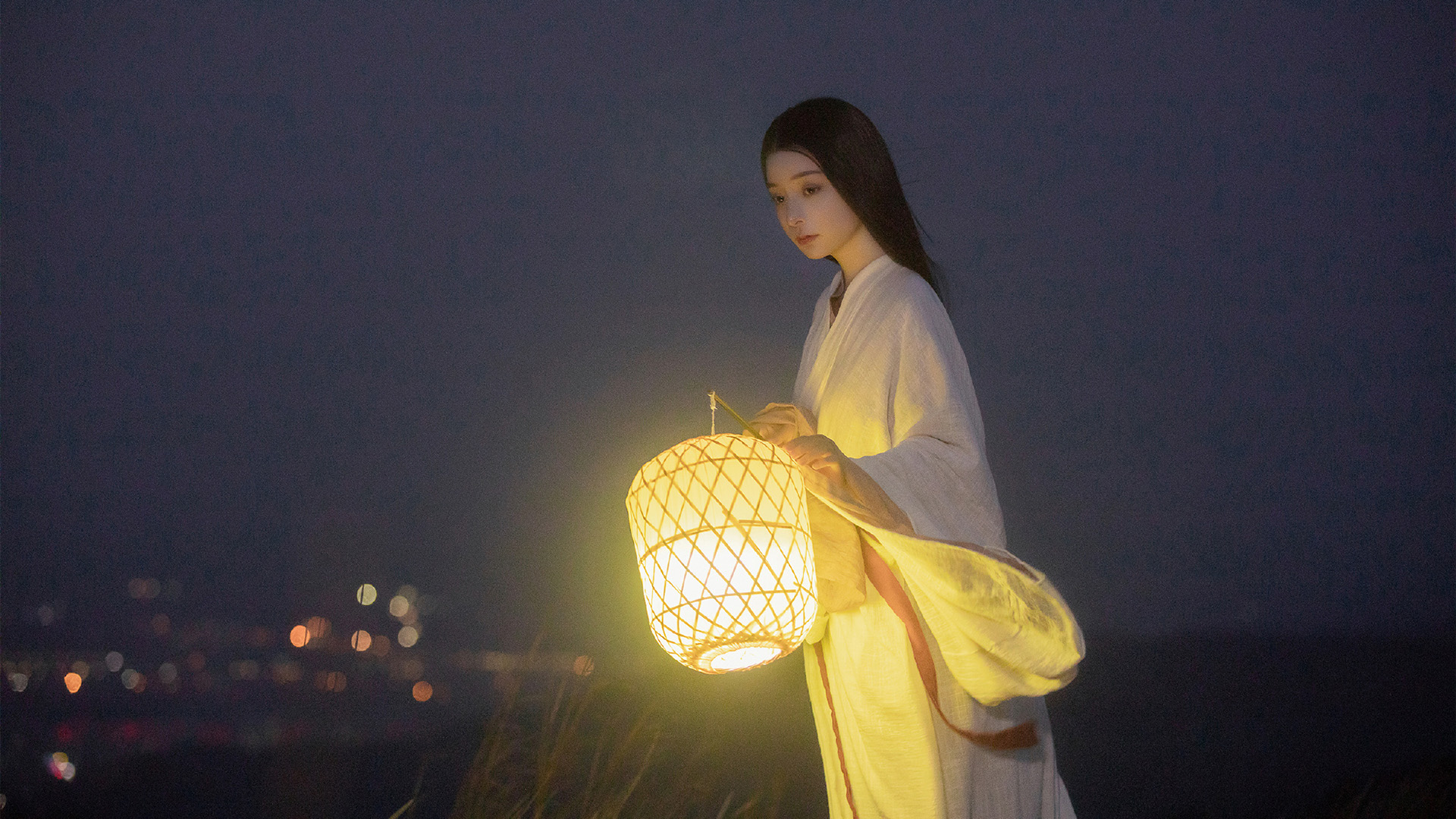冷艳古风美女高清桌面壁纸