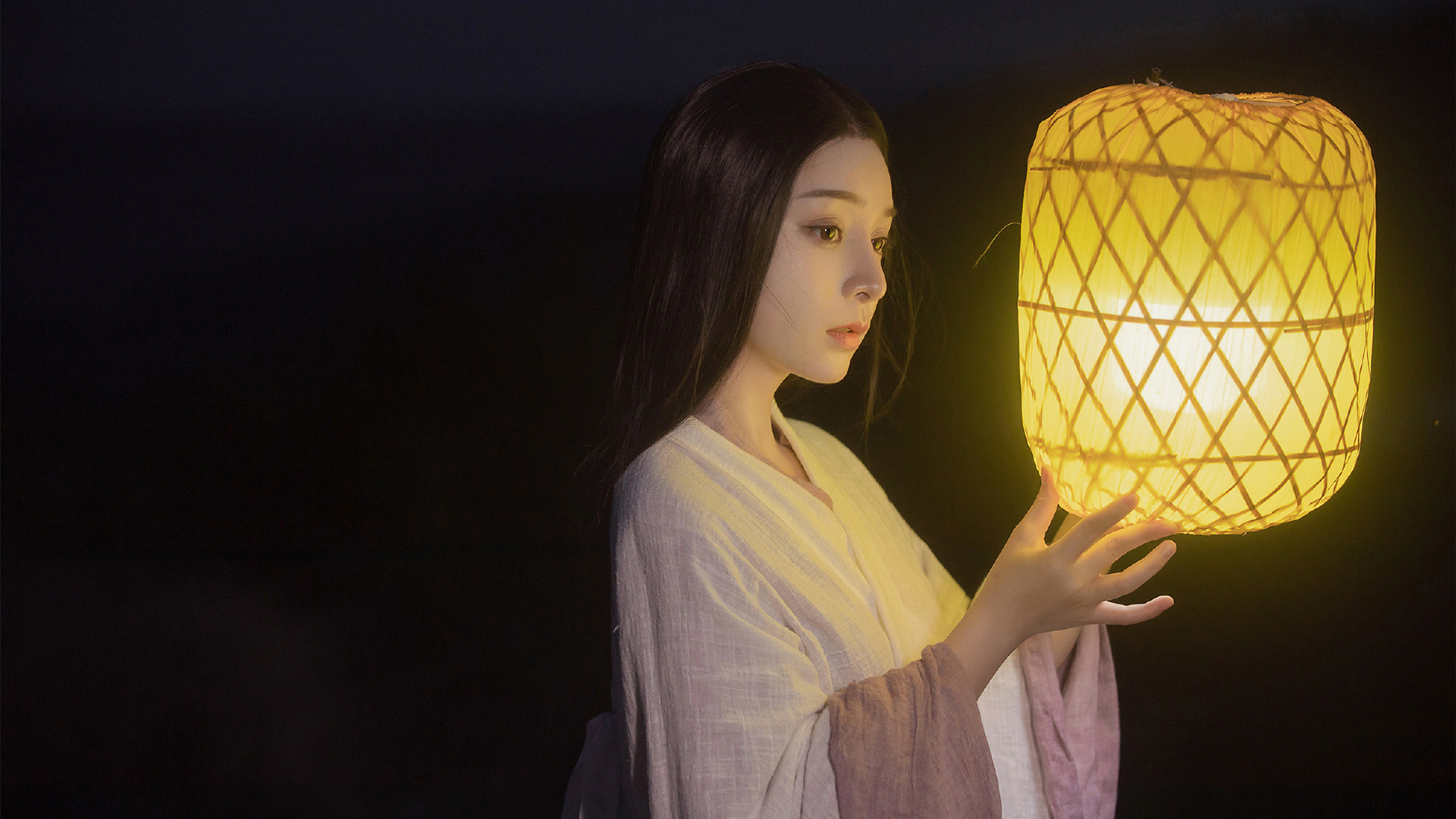 冷艳古风美女高清桌面壁纸
